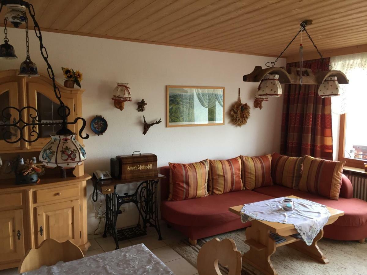 Ferienwohnung Familie Zuck ミッセン・ヴィルハムス エクステリア 写真